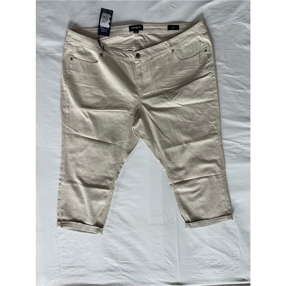 Measure & Made Shape 2 Hourglass Fit Crop Pants Beige Khaki Size 26.2 NWT